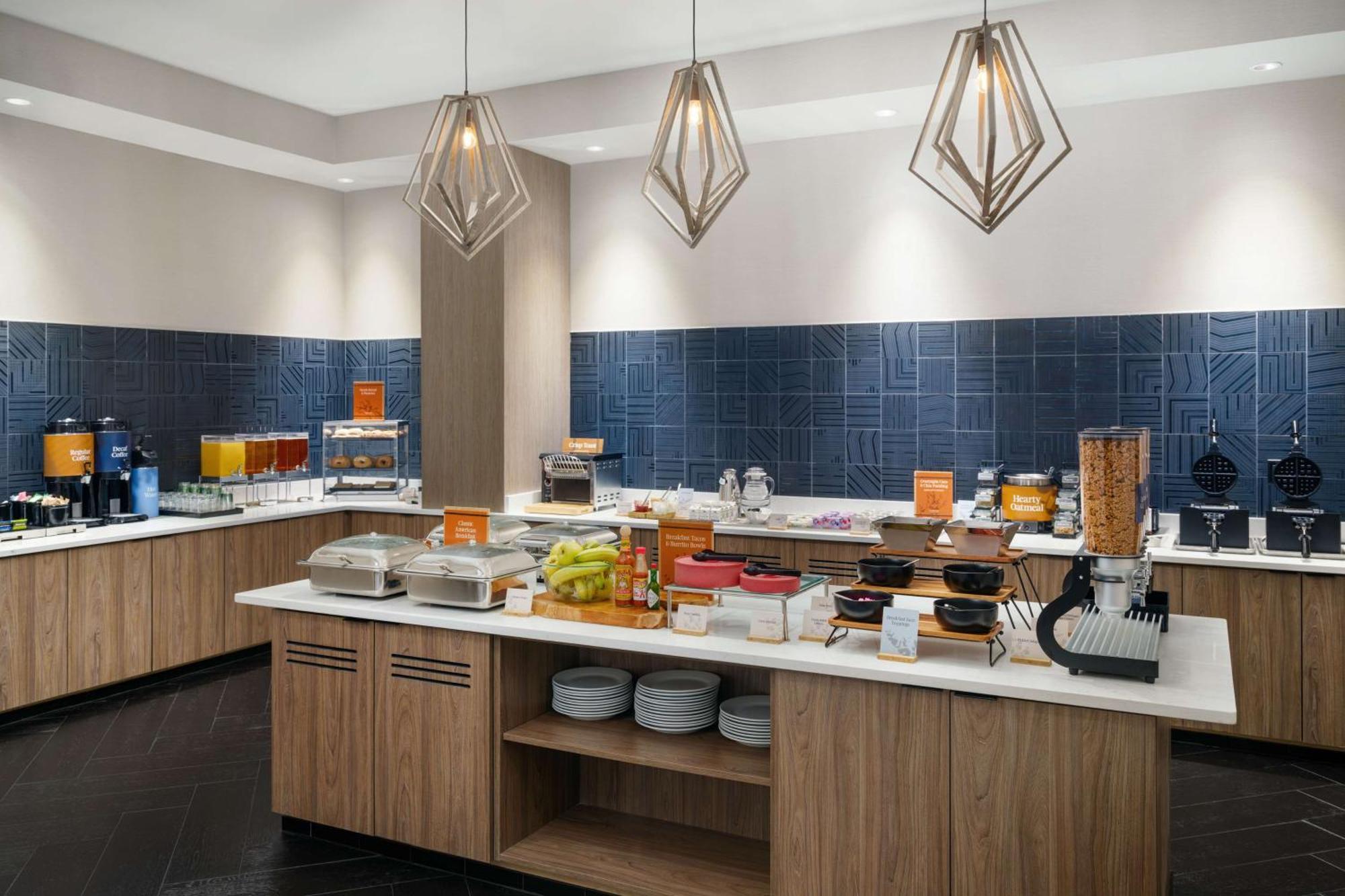 Homewood Suites By Hilton Raleigh Downtown ภายนอก รูปภาพ